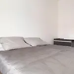 Great Tourist And Business Apartment Near Center